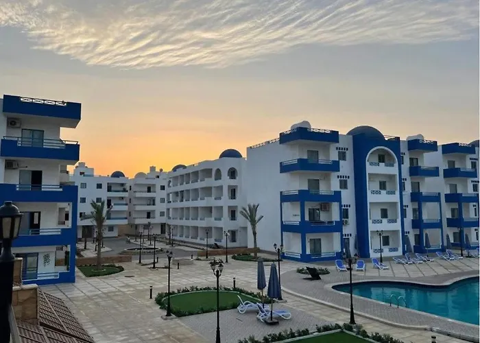 اوسيس مارينا Hurghada